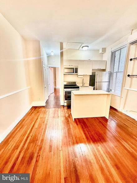 911 Prince St Unit 2, Alexandria, VA 22314