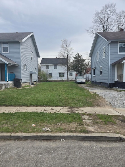 3705 Oliver St, Fort Wayne, IN 46806
