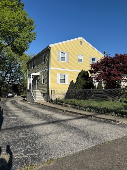 10 Fairview Ave Unit 2, Norwalk, CT 06850