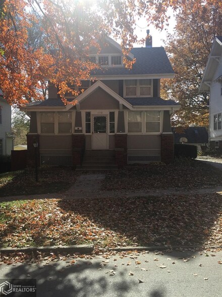 1110 E Corning St, Red Oak, IA 51566
