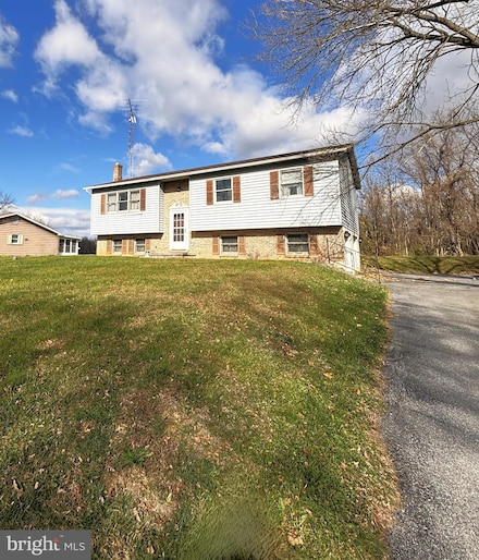 553 Mickey Inn Rd, Chambersburg, PA 17202