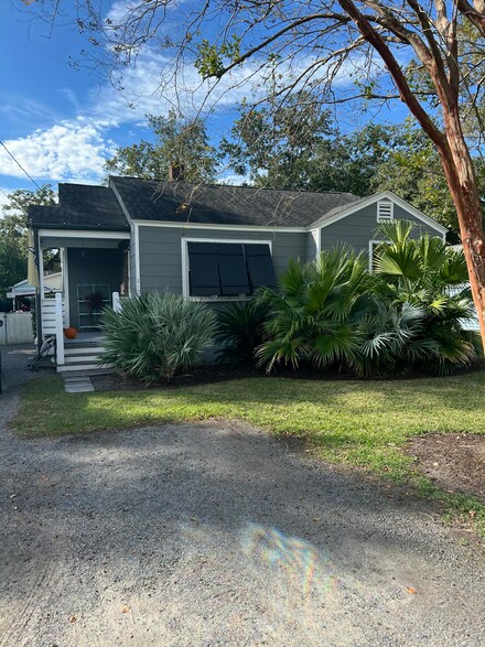 210 Collingwood Ave, Charleston, SC 29407