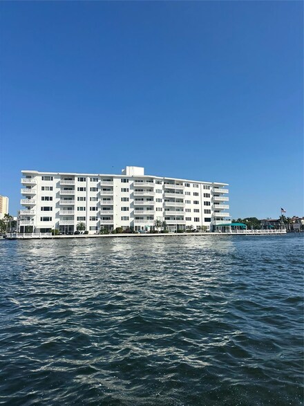 3209 S Ocean Dr Unit 2L, Hallandale Beach, FL 33009