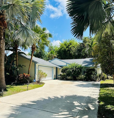 18257 Jupiter Landings Dr, Jupiter, FL 33458