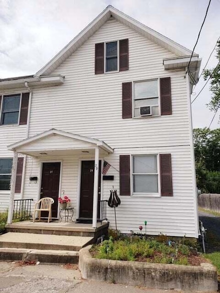 25 N 2nd St, Stroudsburg, PA 18360