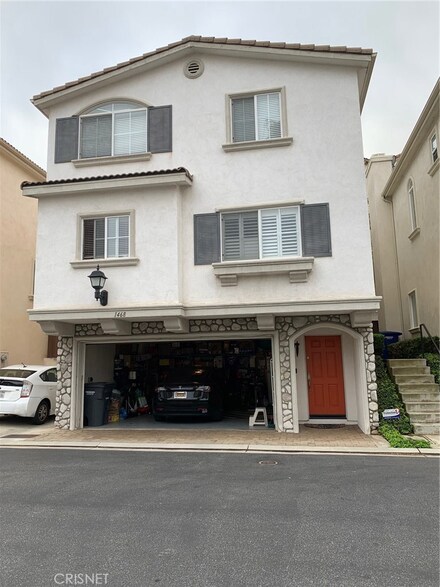 1468 Elin Pointe Dr, El Segundo, CA 90245