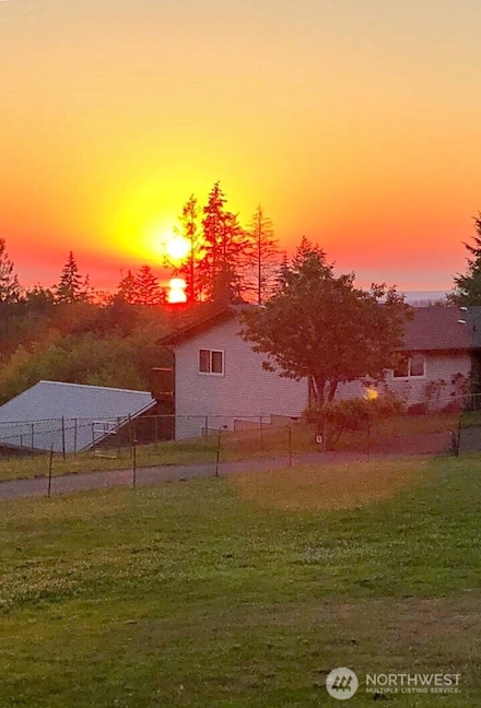 2853 Monroe Rd, Port Angeles, WA 98362