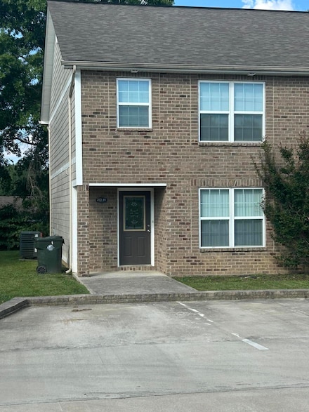213 Hurley Ln, London, KY 40744