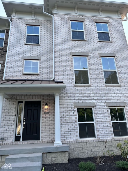 13787 Gatsby Dr, Fishers, IN 46038