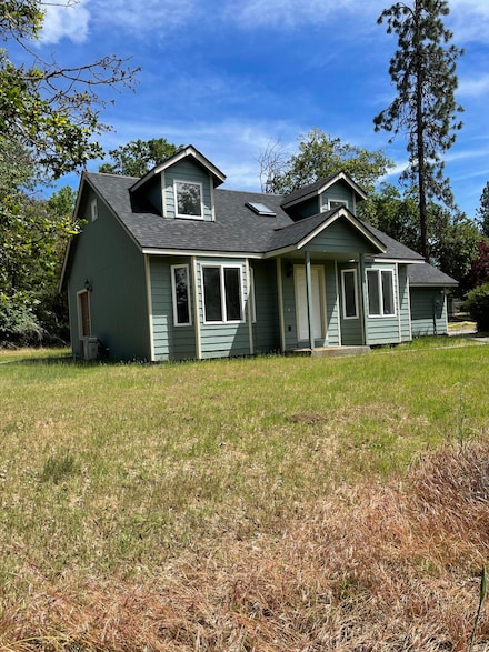 195 Spring Oak Way, Merlin, OR 97532