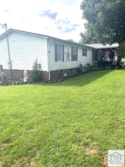 701 Vfw Rd, Patrick Springs, VA 24133