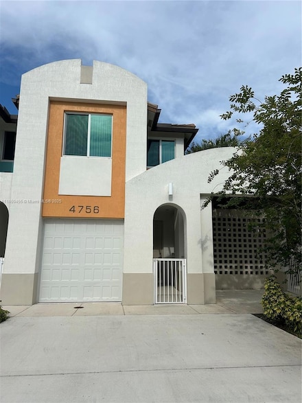 4756 SW 63rd Terrace, Davie, FL 33314