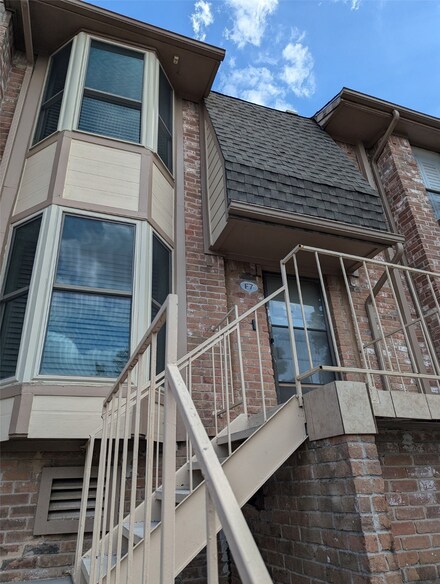 2119 Place Rebecca Ln Unit F7, Houston, TX 77090