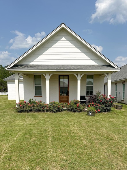 42 Lucille Ln, Starkville, MS 39759