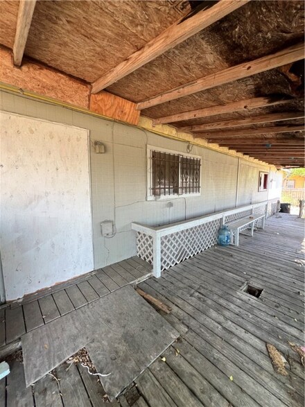 462 Balboa St, Corpus Christi, TX 78405