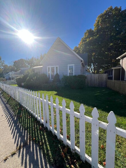 505 Calumet Ave, Valparaiso, IN 46383