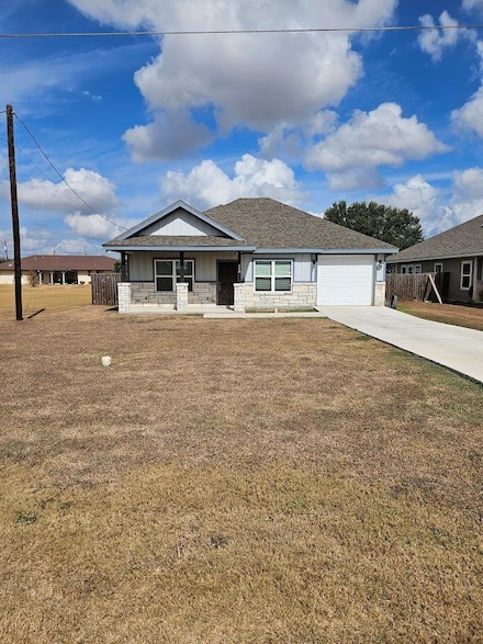 110 E Otto St, Marion, TX 78124
