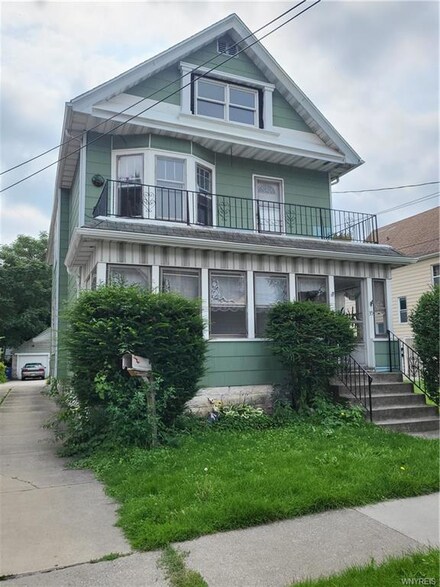35 Hammerschmidt Ave, Buffalo, NY 14210