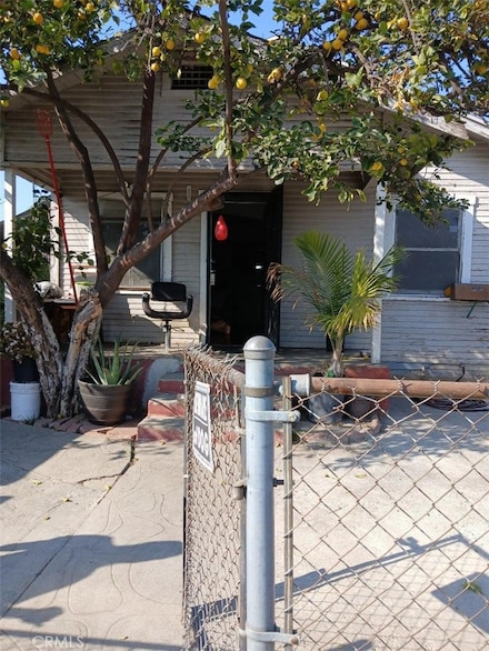 1123 S Kern Ave, Los Angeles, CA 90022