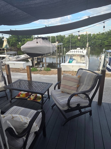 4923 Harbor Lights Dr, St. Petersburg, FL 33708