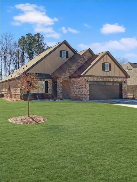518 High Dr, Opelika, AL 36804