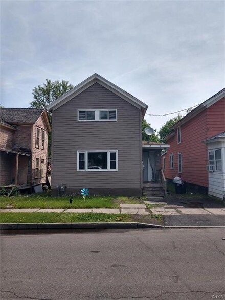 1008 Emerson Ave, Syracuse, NY 13204