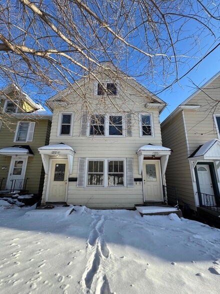 1210 E 5th St, Duluth, MN 55805