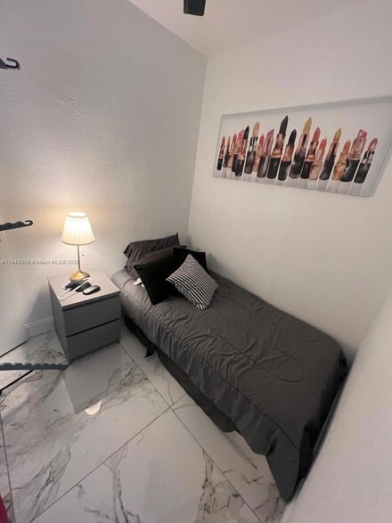 7320 Carlyle Ave Unit 2, Miami Beach, FL 33141