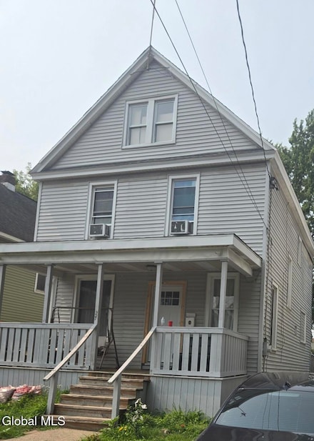 27 Linden St, Schenectady, NY 12304