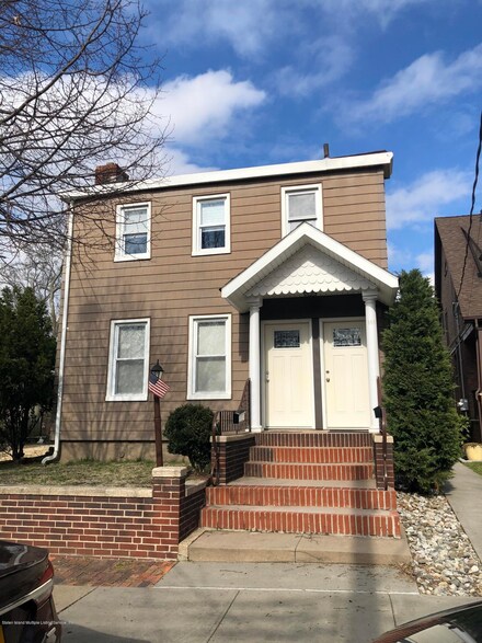 159 Bentley St, Staten Island, NY 10307
