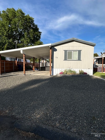 100 NW 16th St Unit 24, Fruitland, ID 83619