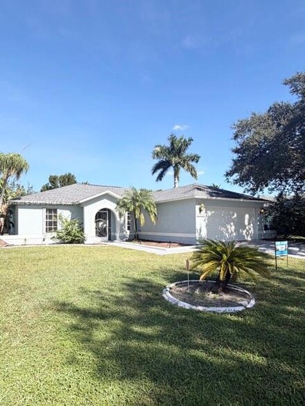 15561 Spring Line Ln, Fort Myers, FL 33905