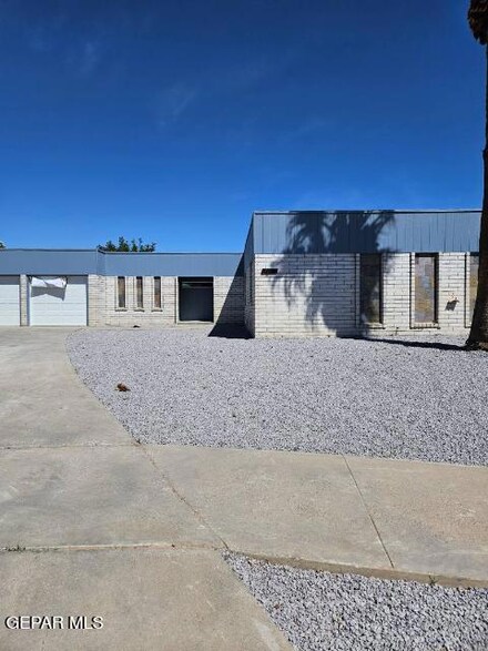 2612 Julius Boros Ct, El Paso, TX 79936