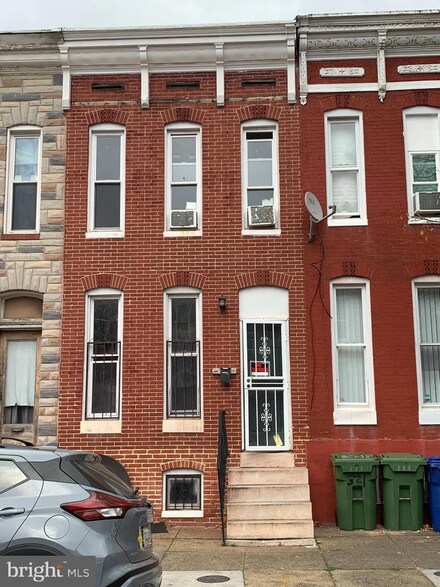 319 S Pulaski St, Baltimore, MD 21223