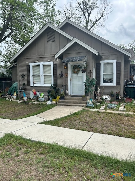 513 N San Marcos St, Seguin, TX 78155