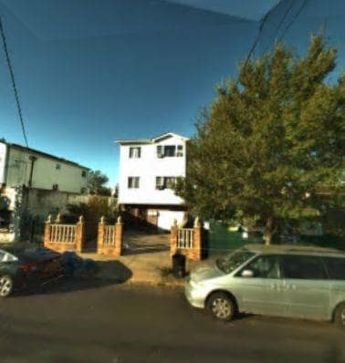998 Crescent St, Brooklyn, NY 11208