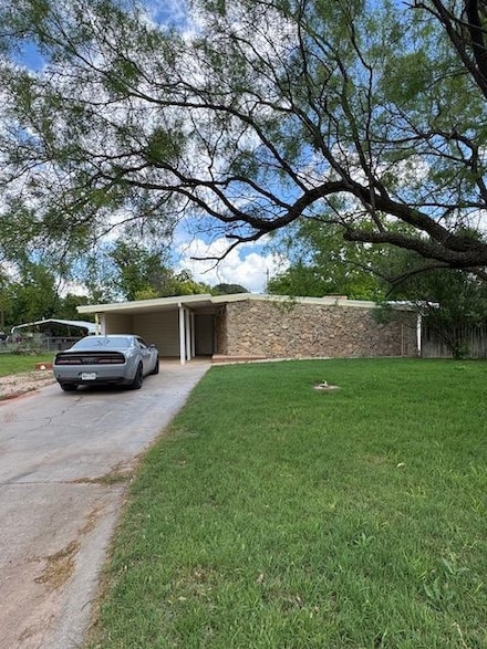 1057 Westridge Dr, Abilene, TX 79605