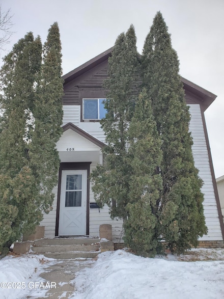 408 N Main St, Crookston, MN 56716