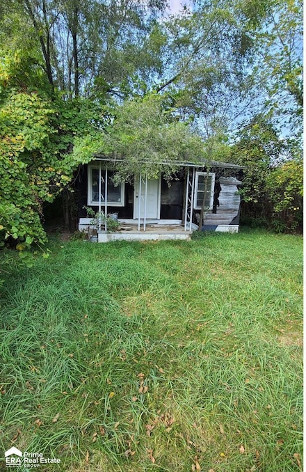 1133 Dunkirk Ave, Mount Morris, MI 48458