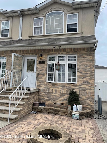 65 Benson St, Staten Island, NY 10312