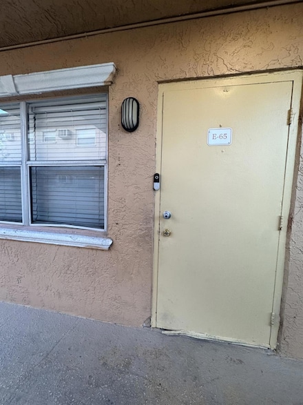 101 NE 41st St Unit E65, Oakland Park, FL 33334