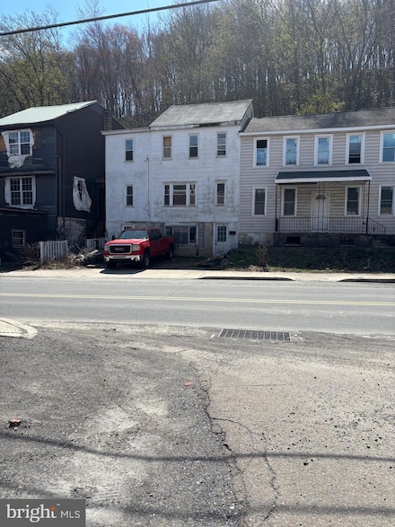 387 Peacock St, Pottsville, PA 17901
