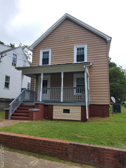 510 Park St, Lawrenceville, VA 23868