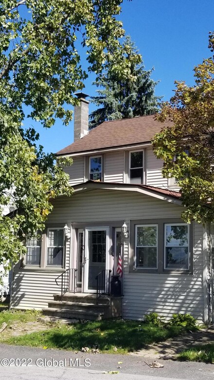 3 Oak St, Rensselaer, NY 12144