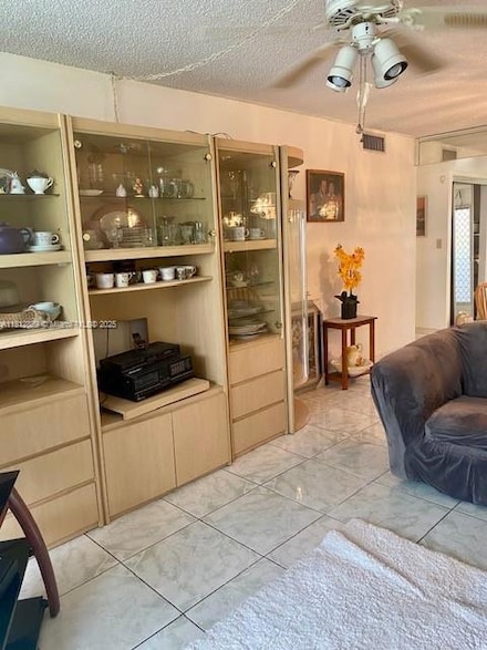 2831 Sunrise Lakes Dr E Unit 108, Sunrise, FL 33322