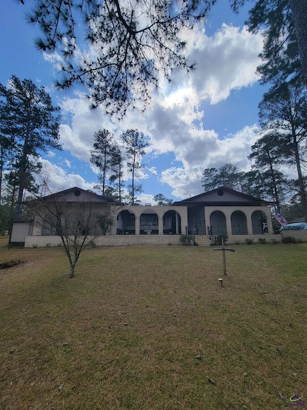 9 Pine Level Dr, Hawkinsville, GA 31036