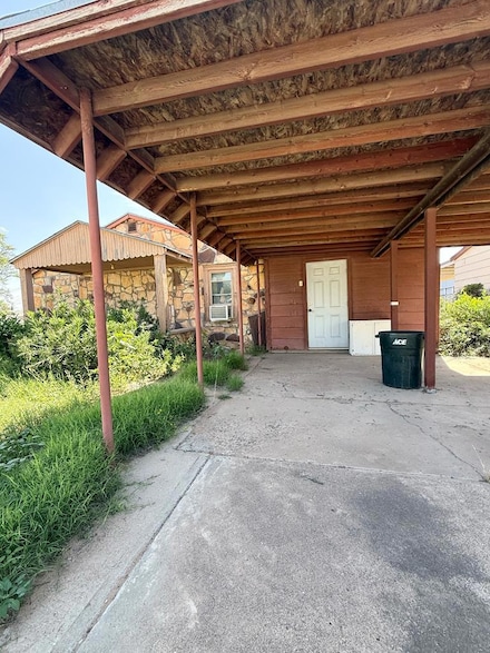 811 N Allen Ave, Monahans, TX 79756