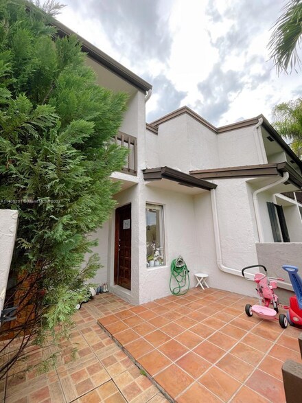 10182 NW 41st St Unit 1009, Doral, FL 33178