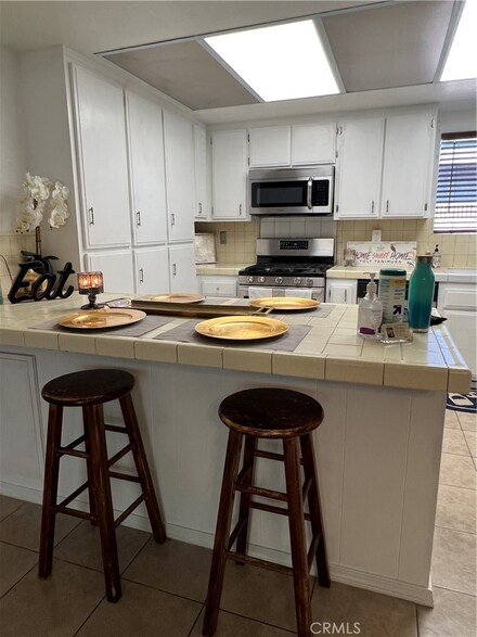 139 E 212th St, Carson, CA 90745