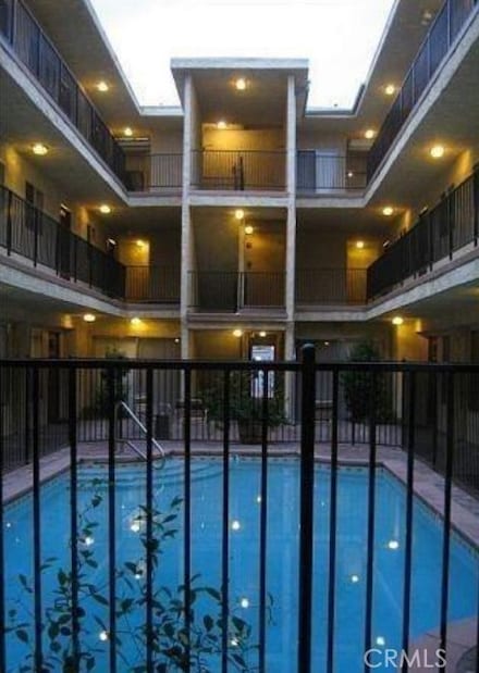 21219 Roscoe Blvd Unit 215, Canoga Park, CA 91304